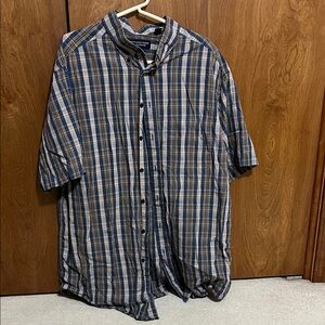 Roundtree & Yorke Short Sleeve Button Down Shirt.  Size 2XT